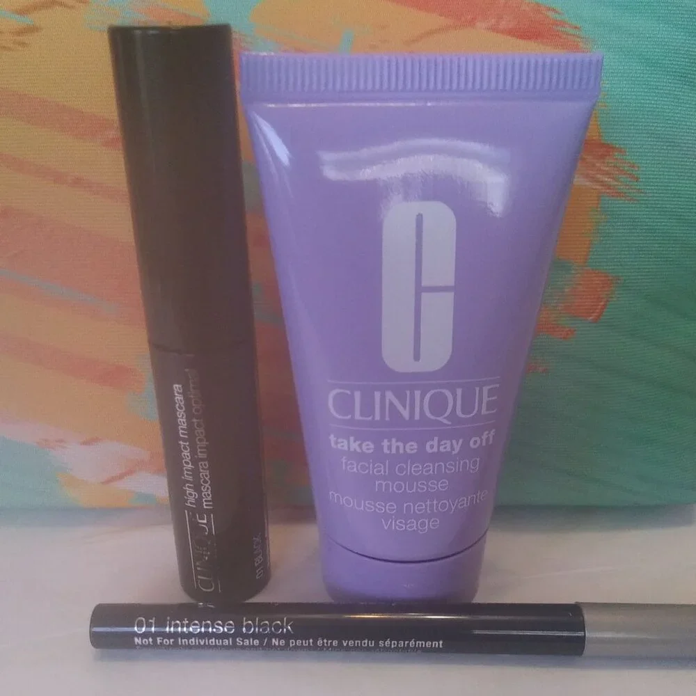 Clinique Makeup Bag /w Gift Set- Quickliner, Mascara, Cleanser- NWT
